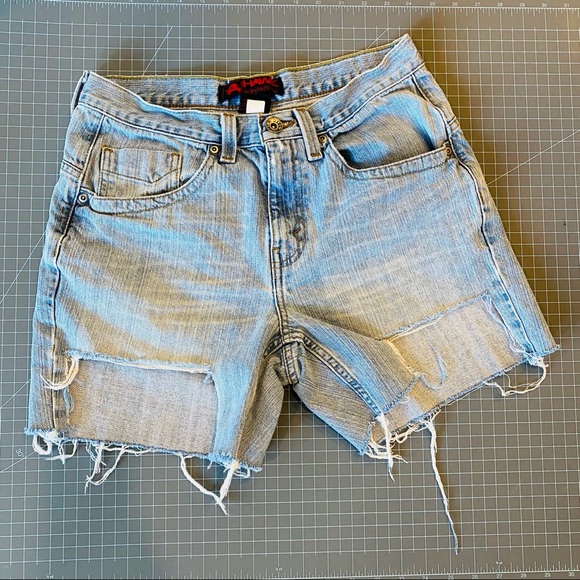 Distressed Unisex High Low Cut Out Jean Shorts 29 - Picture 3 of 12